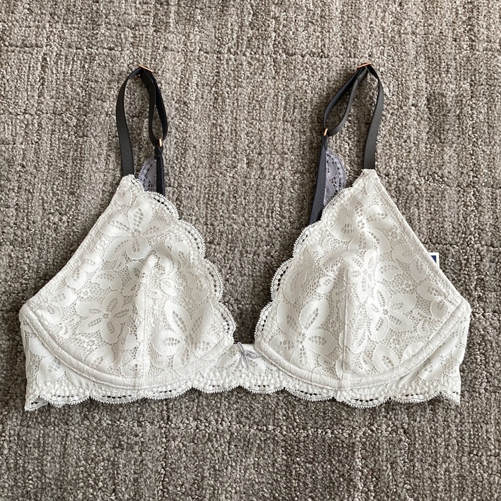 Aerie Happy All Over Lace Demi Bra - Picture 8 of 10
